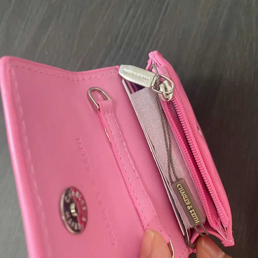 Ví nữ CNK mini dáng vuông sọc chéo kèm dây xích đeo chéo nhiều màu size 10cm mẫu mới