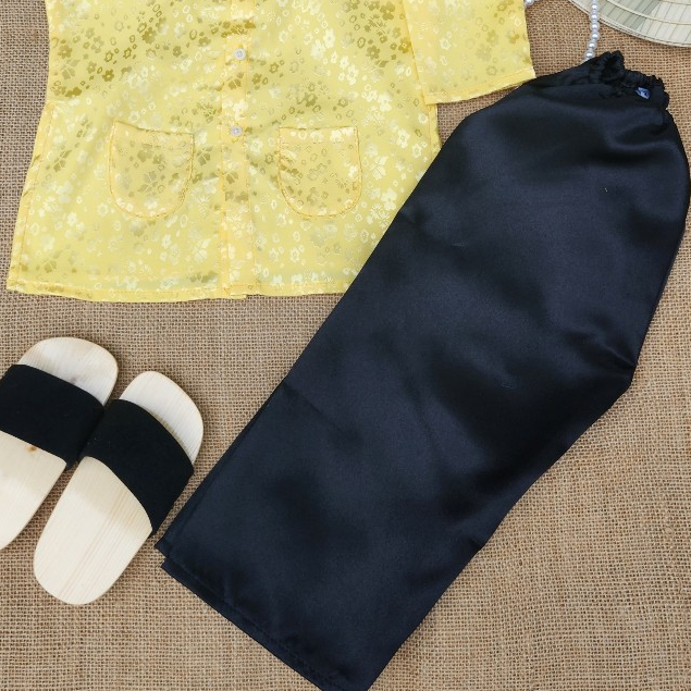 Bà Ba Gấm Hoa PiPo Bé Gái Họa Tiết Hoa Nhí