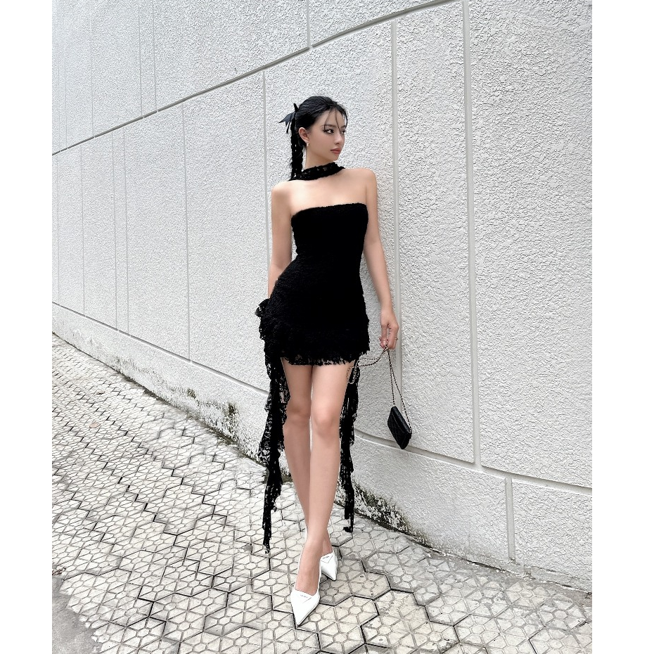 Đầm Body Cúp Ngực Ren Dây Cổ Dải Tua Rua Amaya LSEOUL V23091577 Quyến Rũ Đi Tiệc