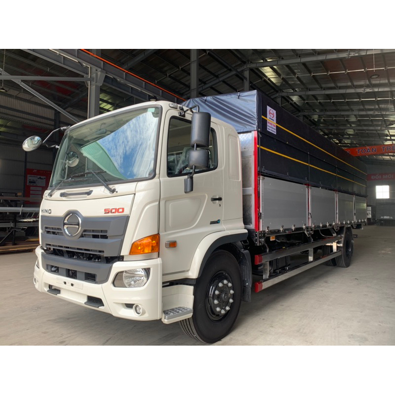 Cản hông xe tải