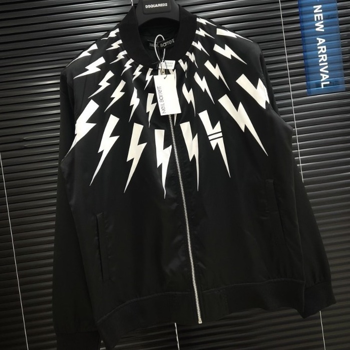 Áo khoác bomber zip nam nữ Neil Barrett vải gió in hoạ tiết hình tia sét trắng mặt trước bo ống 2 lớp AK70P