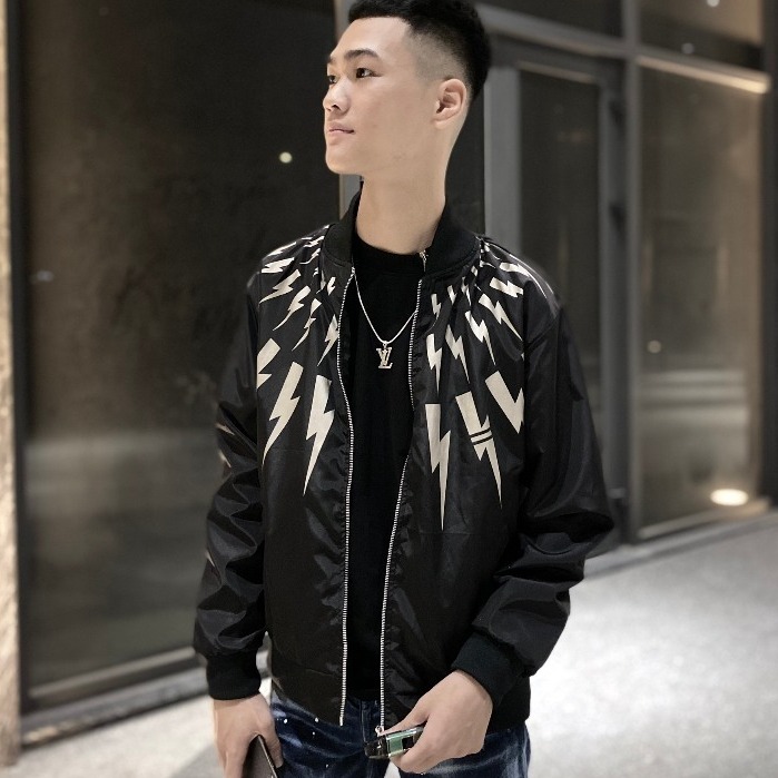 Áo khoác bomber zip nam nữ Neil Barrett vải gió in hoạ tiết hình tia sét trắng mặt trước bo ống 2 lớp AK70P