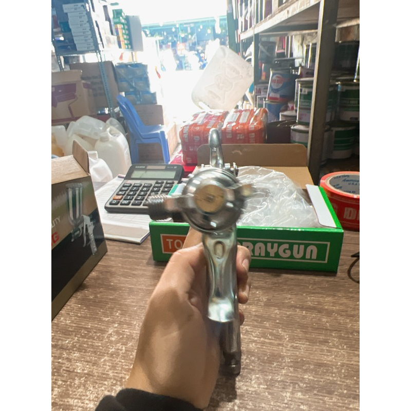 Súng phun sơn chuyên dùng cho sơn gỗ và sơn xe