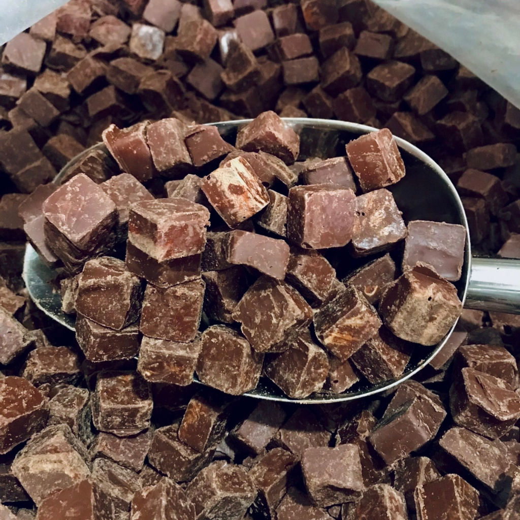 Socola đen đắng đậm, cao cấp dùng ăn liền hoặc làm nguyên liệu- Bản Cacao - Dark chocolate
