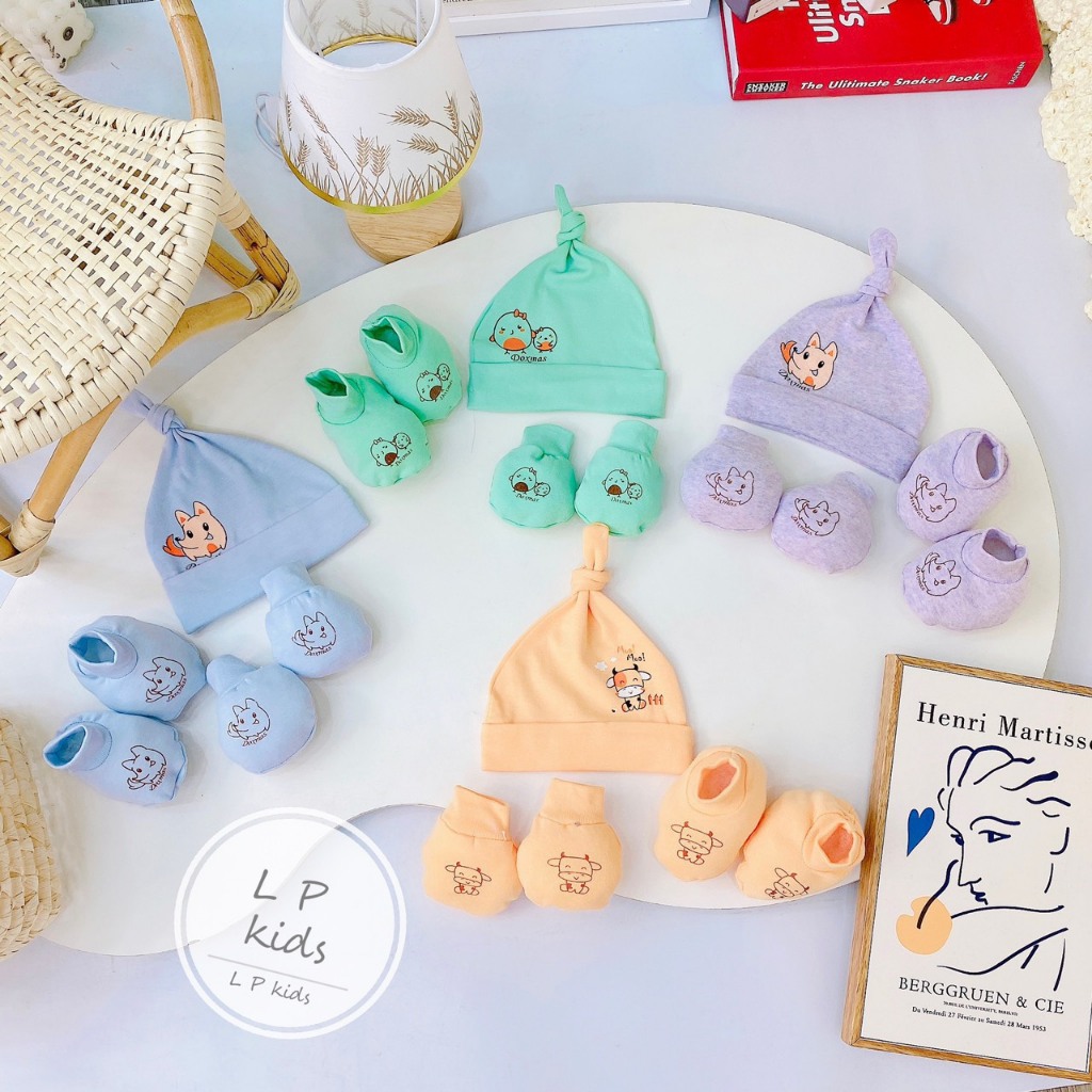 Sét mũ đuôi bao tay bao chân sơ sinh NỀN MÀU 5 MÓN CHẤT ĐẸP đáng yêu cho bé SM06