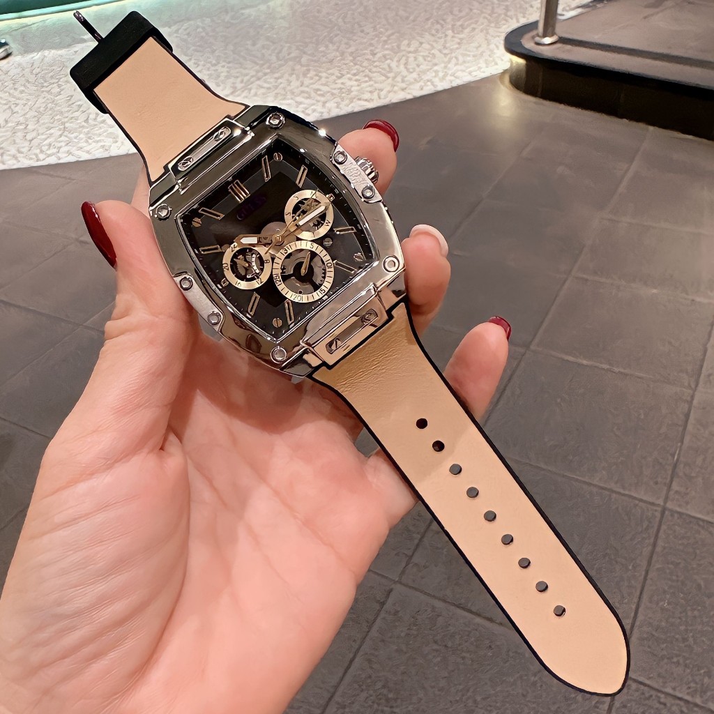 Đồng Hồ Nam Guess GW0202G3 Dây Da 43x51mm