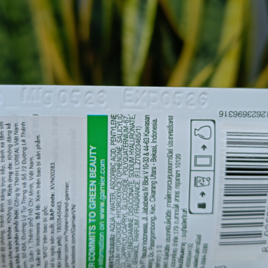 Dưỡng chất ban đêm Garnier 10% Vitamin C - Garnier Bright Complete Overnight Serum