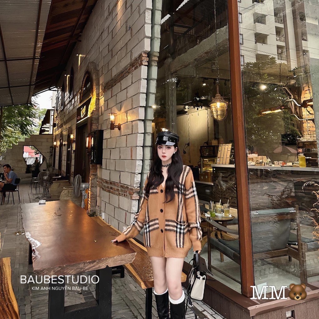 Áo len cardigan nâu phối kẻ đẹp mắt thời trang hàng QCL1