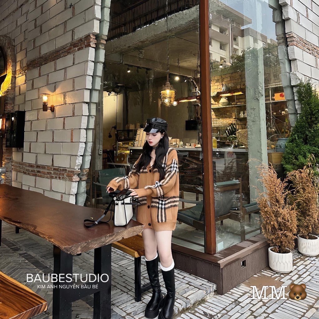 Áo len cardigan nâu phối kẻ đẹp mắt thời trang hàng QCL1