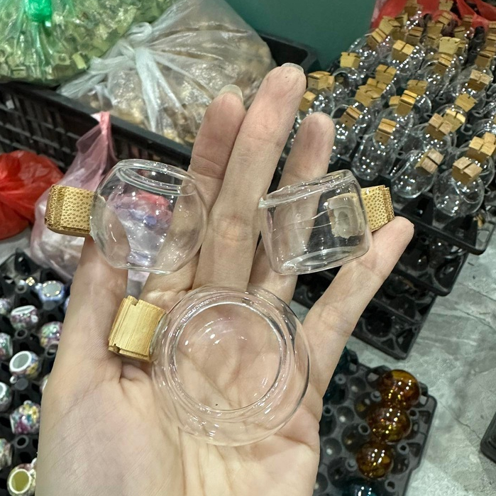 Cóng thủy tinh hút mật gắn sẵn tai
