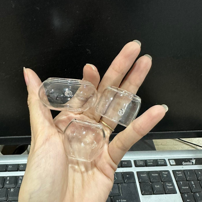 Cóng thủy tinh hút mật gắn sẵn tai