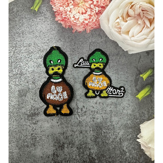Sticker logo thêu Vịt vàng ủi nhiệt