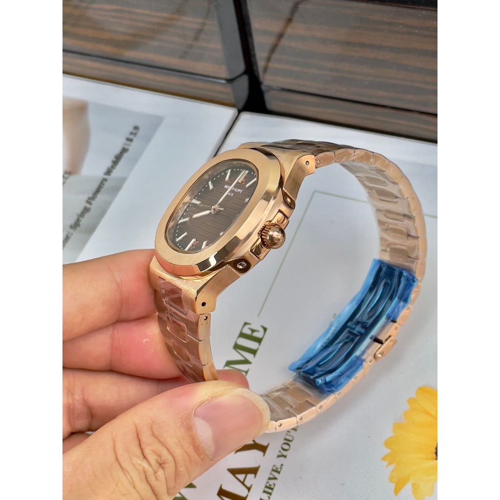 Đồng hồ nam Patek phillpe Nautilus 5711 40mm máy nhật automatic, khung thép không gỉ 904l mạ PVD