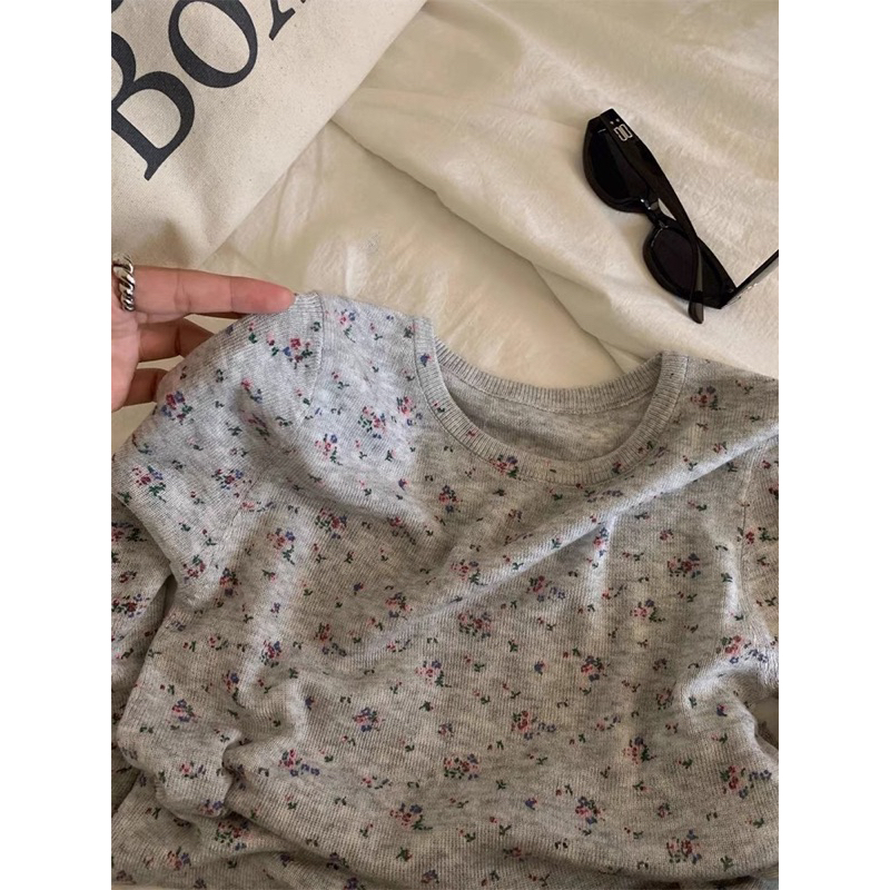 Set áo len xám+yếm đan len