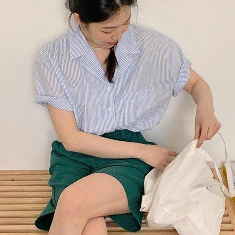 Áo SoMi thiết kế Lamo Design Áo Sơ mi cổ vest tay ngắn trẻ trung vải sọc xốp hàn quốc B1156