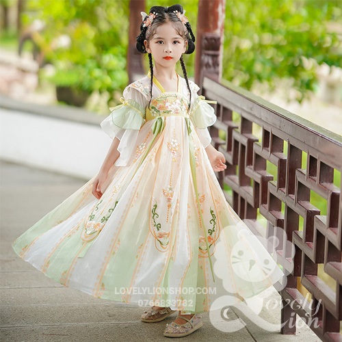 Hán phục màu vàng xanh thêu hoa cho bé gái