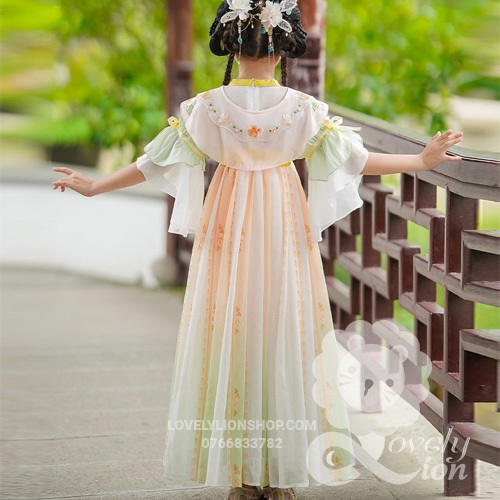 Hán phục màu vàng xanh thêu hoa cho bé gái