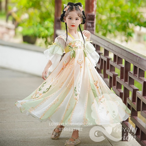 Hán phục màu vàng xanh thêu hoa cho bé gái
