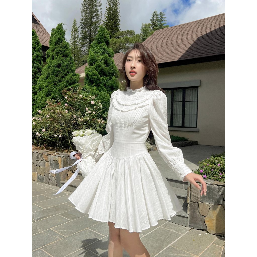 COQUI- váy trắng tay dài tiểu thư thanh lịch MOON DRESS