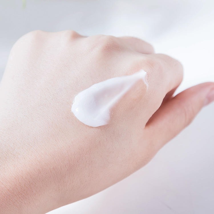 Kem massage sinh nhiệt giúp làm ấm, giãn cơ, giảm nhức mỏi, tăng lưu thông máu, giữ nhiệt mùa lạnh HOT