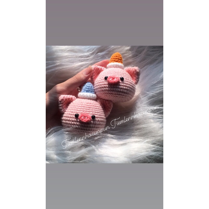 Heo đội mũ bằng len🐽