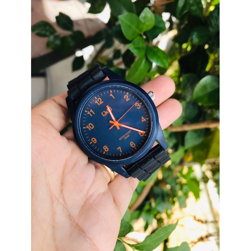 đồng hồ nam Q&Q citizen mặt to 40mm màu xanh số học trò kim màu cam có dạ quang dây silicon