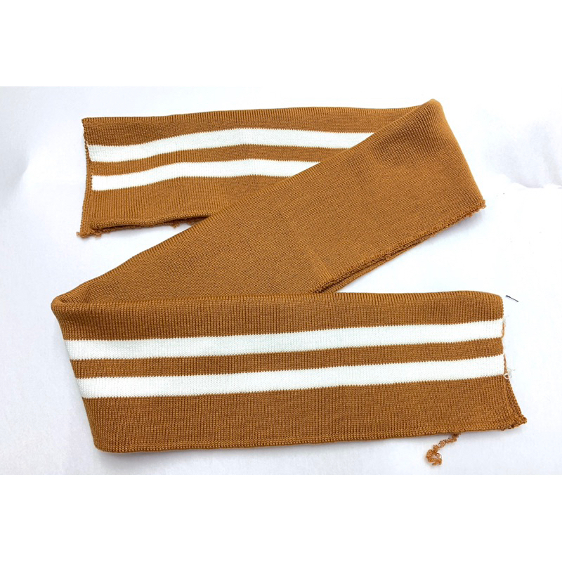 Bo lai áo khoác 2 sọc nhiều màu.