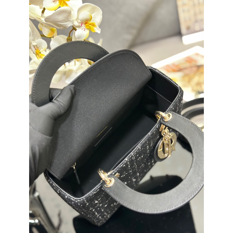 Túi xách Dior Lady D-Lite, Dior D-Joy Limited 2023 Nhập Khẩu Da Bò Nguyên Bản, Vải Tweed Màu Thêu Năm Lưới Phần Cứng Mạ