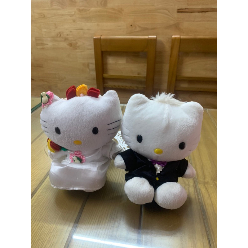 Kitty mặc lễ phục siêu cute 22cm