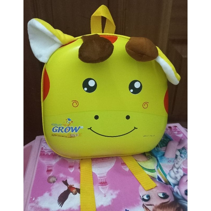 Balo grow vàng cho bé