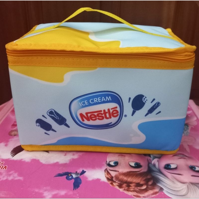 Túi giữ nhiệt Nestle dày đẹp