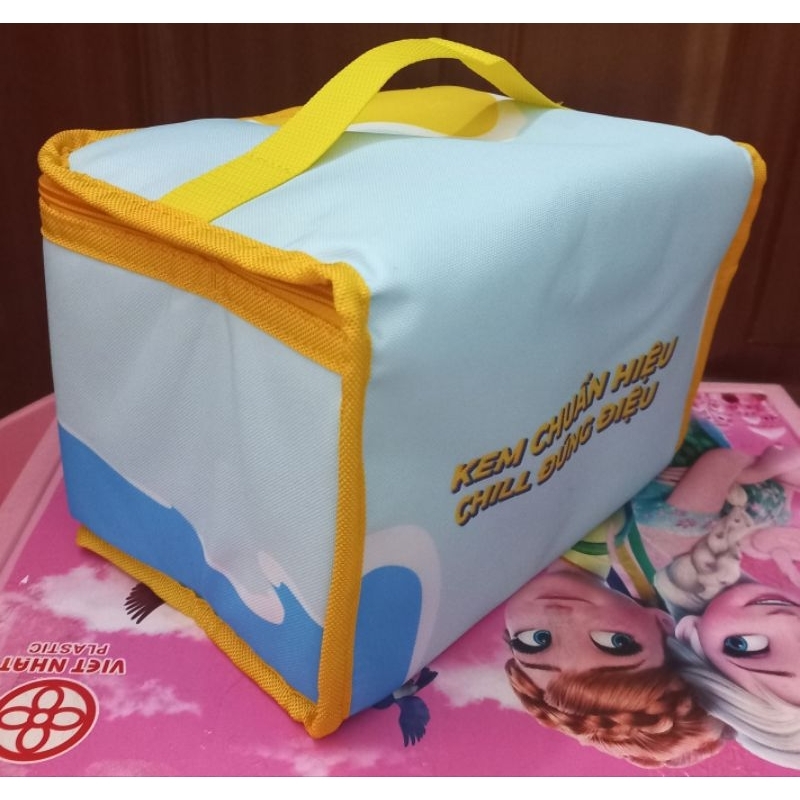 Túi giữ nhiệt Nestle dày đẹp