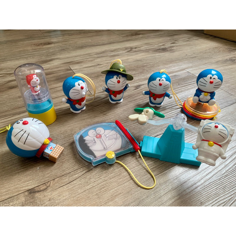 (2nd) Mô hình Doraemon McDonald's