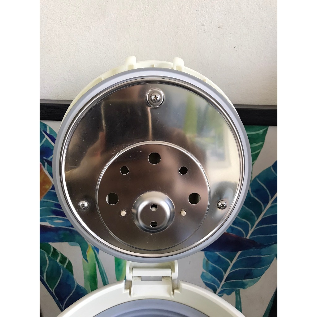 Bình thủy Nhật bãi Tiger PVN-B, dung tích lớn 3.0l, ngoại hình mới trên 90%, màn hình hiển thị nhiệt độ nước