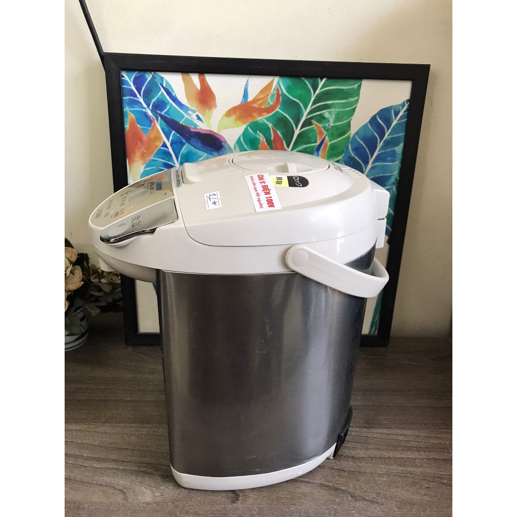 Bình thủy Nhật bãi Tiger PIK, dung tích lớn 3.0l, ngoại hình mới trên 90%, lòng bình đẹp, màn hình hiển thị nhiệt độ