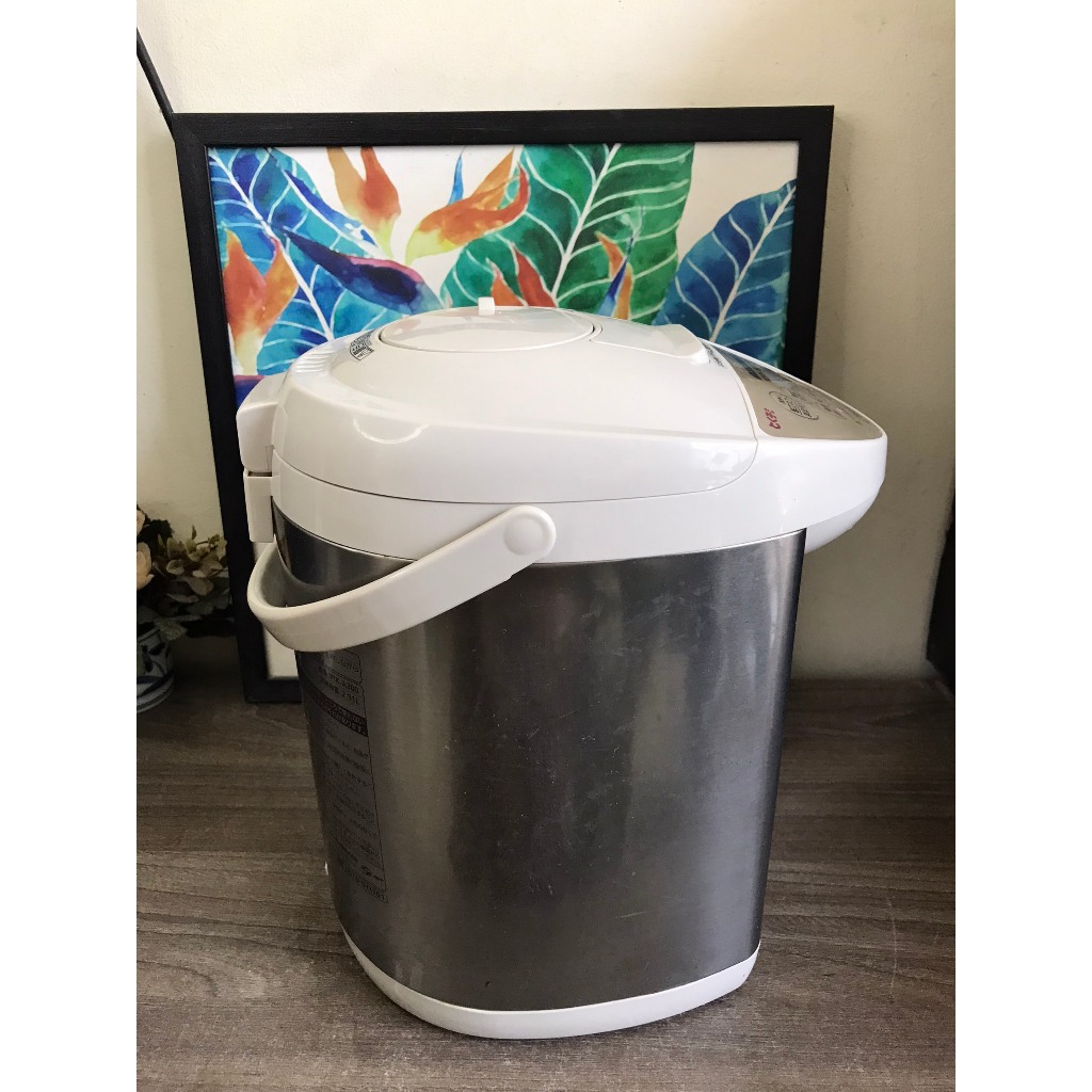 Bình thủy Nhật bãi Tiger PIK, dung tích lớn 3.0l, ngoại hình mới trên 90%, lòng bình đẹp, màn hình hiển thị nhiệt độ