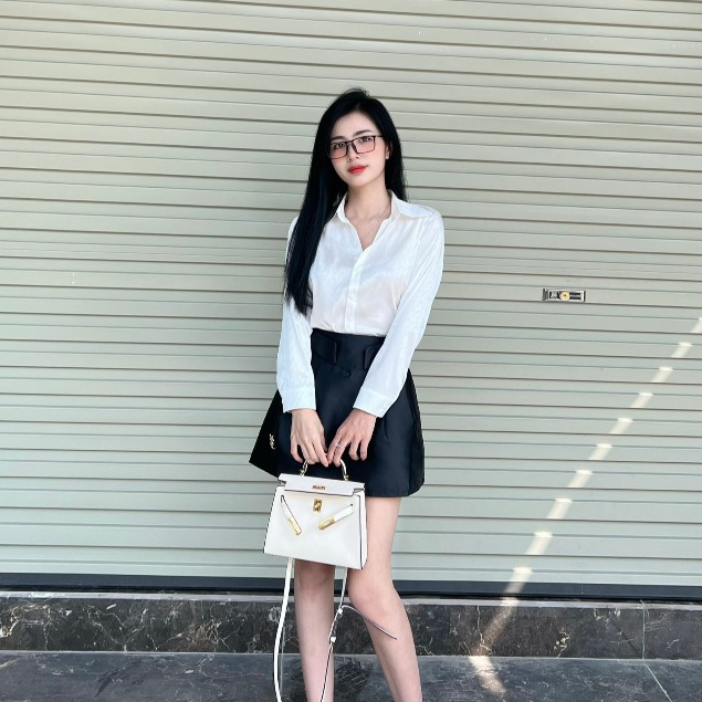 Áo sơ mi lụa kẻ sọc tay dài màu trắng không nhăn hàng cao cấp A71