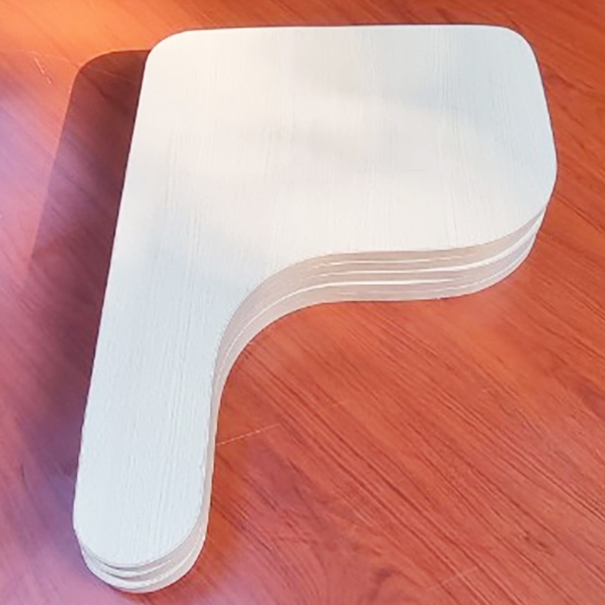 Mặt bàn gỗ thay thế cho ghế gấp liền bàn