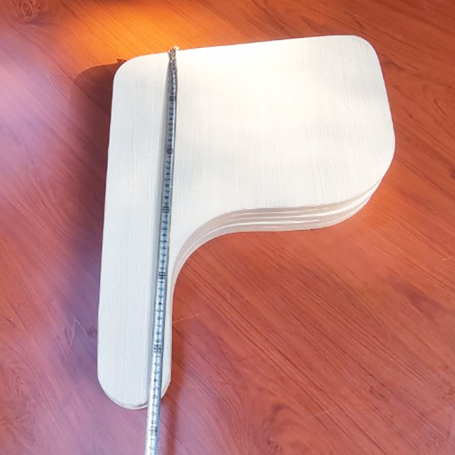 Mặt bàn gỗ thay thế cho ghế gấp liền bàn