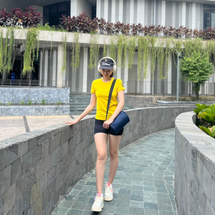 Áo thun nữ 3 sọc tay, áo tập gym yoga nữ, chất thun lạnh siêu mát, co dãn tốt