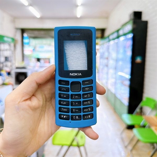 Bộ vỏ Nokia 105 4G zin mấu máy chuẩn. hàng như hình.