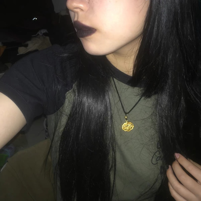 Son Đen Kem Lì Phong Cách Gothic