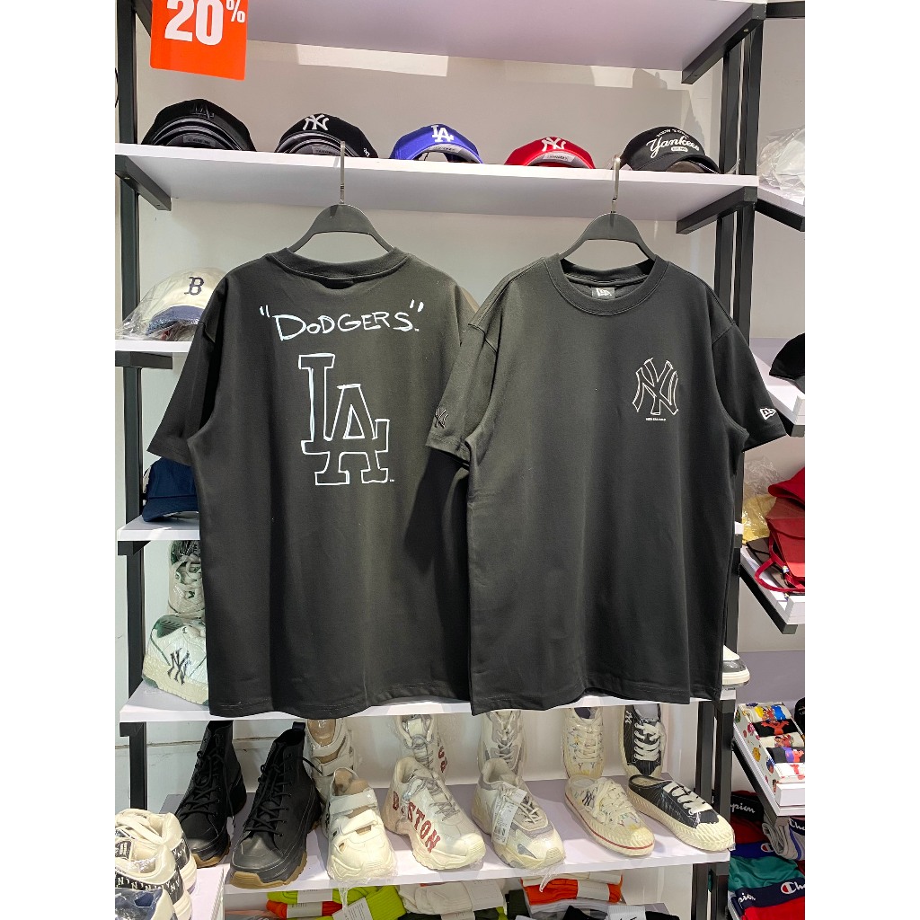 Áo phông New Era New Big logo viền vẽ NY/LA đen 13774242/13774244