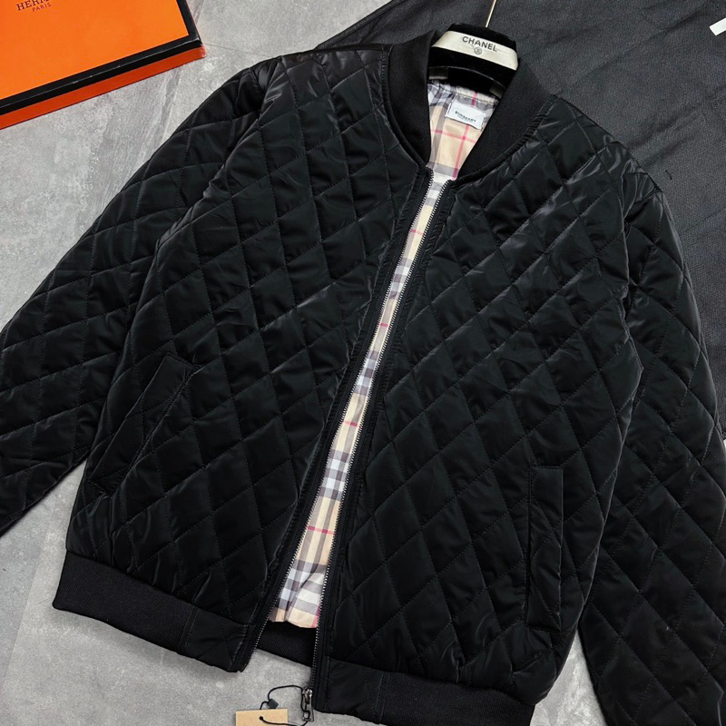 Áo khoác phao bomber nam Burberry nhung lì dệt chỉ quả trám đen lót gió kẻ sọc be 3 lớp dày dặn AK82P