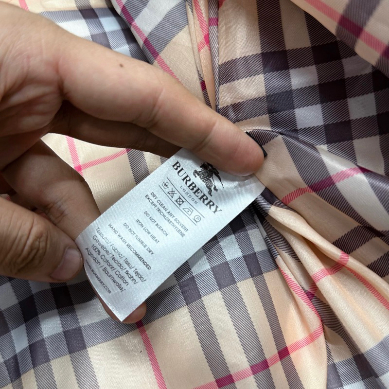 Áo khoác phao bomber nam Burberry nhung lì dệt chỉ quả trám đen lót gió kẻ sọc be 3 lớp dày dặn AK82P