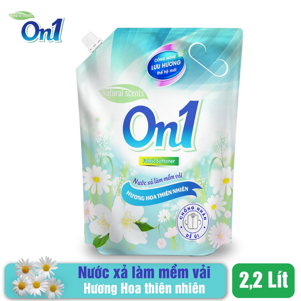 COMBO 2 túi nước xả vải On1 hương hoa thiên nhiên (2 túi x 2.2 lít) L17902