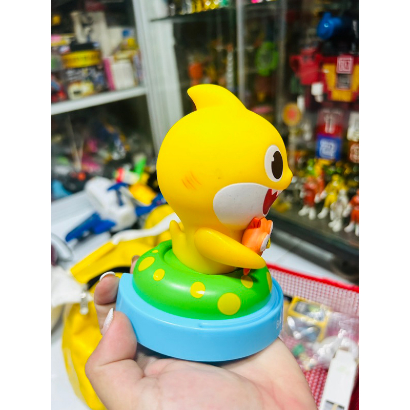 Mô hình topper Baby Shark/ Momy Shark/ Daddy Shark...