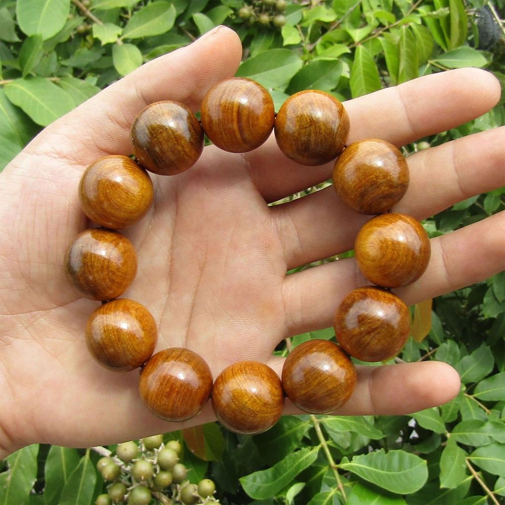 Vòng Tay Gỗ Tùng Hương Cực Thơm