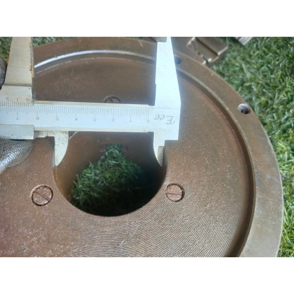 Mâm cặp 200mm hàng bãi Trung Quốc