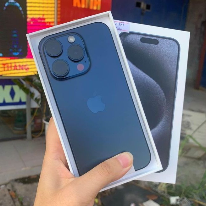 Điện thoại 15 Prm 256gb Titan BH  Máy fullbox